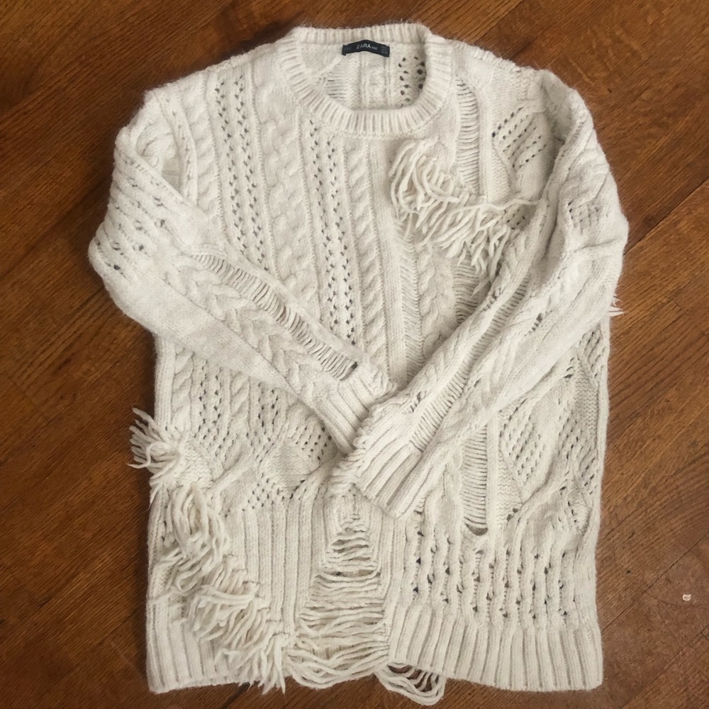 Zara distressed tunic sweater size small